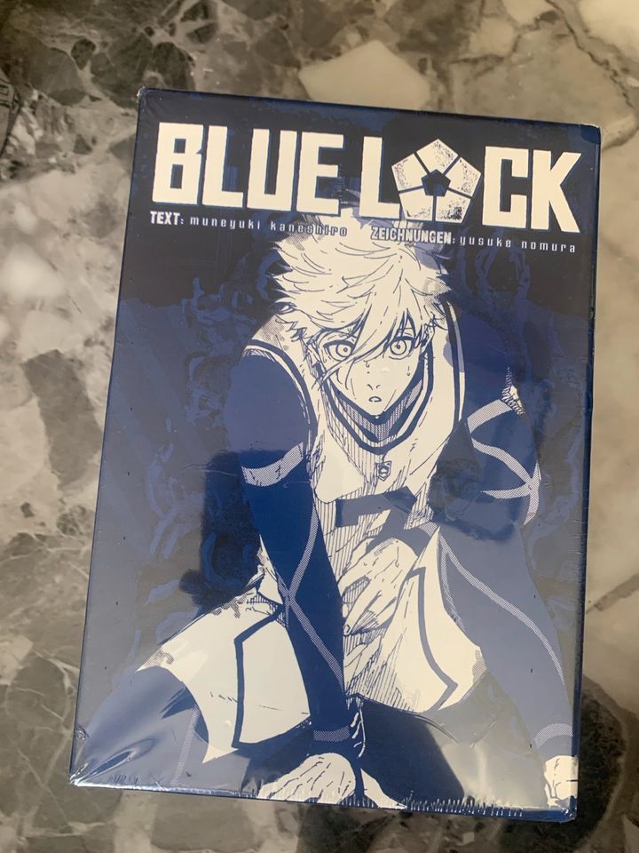 Blue Lock 11-15 schuber (box), manga, nagelneu und verschweißt in Hamburg
