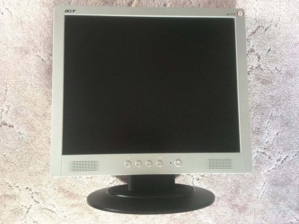 Verkaufe Komplett-PC inkl. LCD-Monitor in Hannover