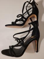 High Heels der Marke Buffalo Gr. 37 Farbe Schwarz Neu Neuhausen-Nymphenburg - Neuhausen Vorschau