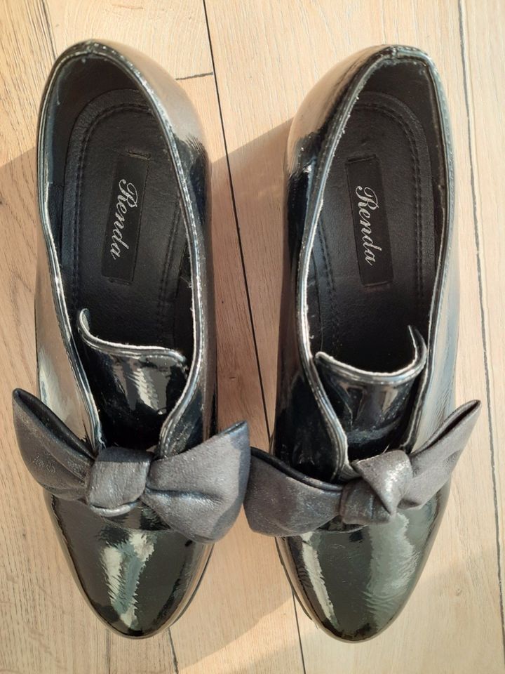 Made in Italy Lack Slipper Loafer mit Straßsteinen schwarz Gr. 39 in Karlshuld