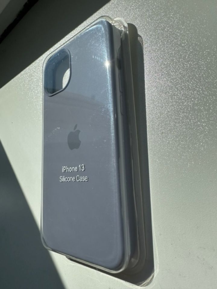 Silikon-Case für iPhone13 in Lavender Gray, Fabrikneu! in Berlin