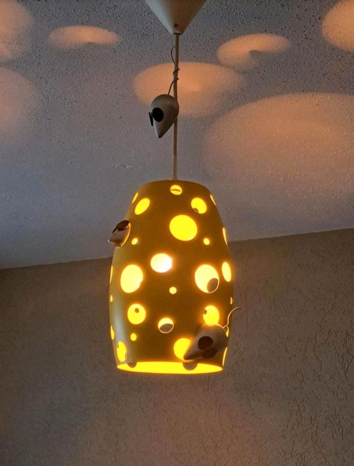 Süße Kinderzimmer Deckenlampe Käse mit Mäusen in Königswinter