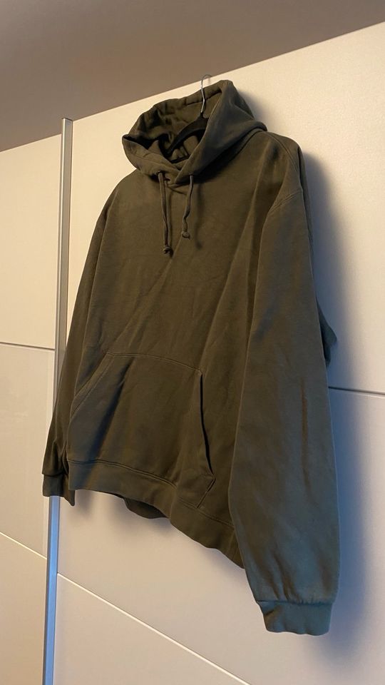 Pullover Hoodie Braun Größe M in Cadolzburg