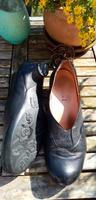 tolle schwarze Pumps, Think, Gr. 39, Leder, bquem Niedersachsen - Bad Gandersheim Vorschau