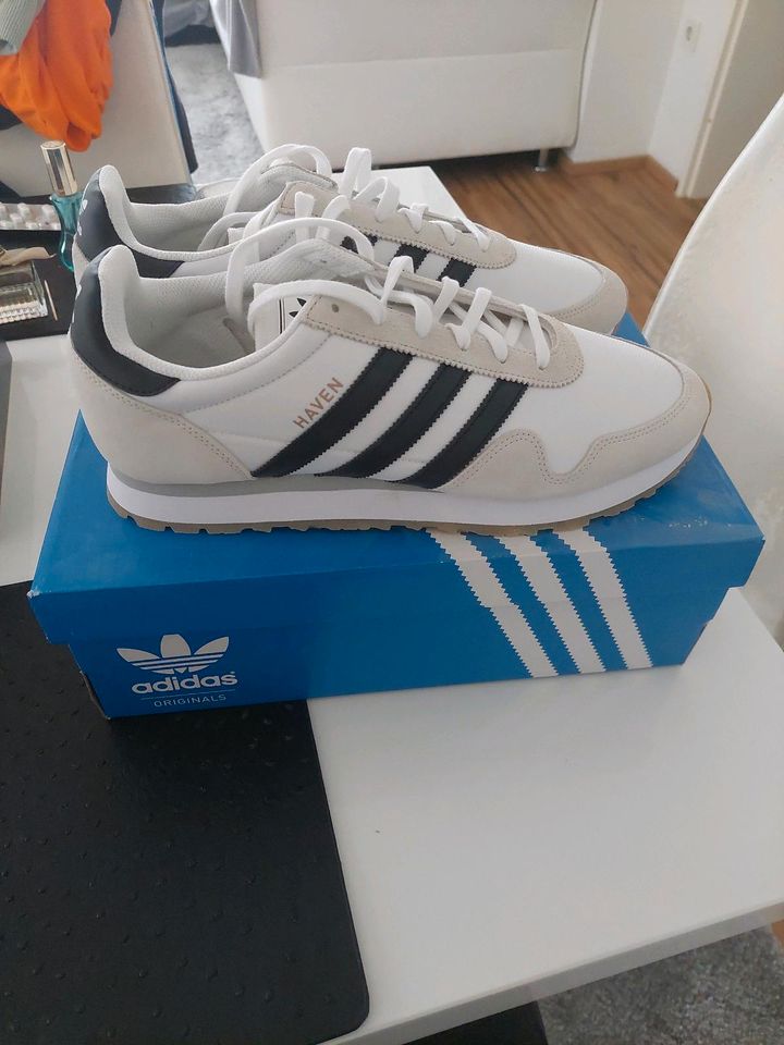 Adidas Haven Neu 47 1/3 in Kerpen