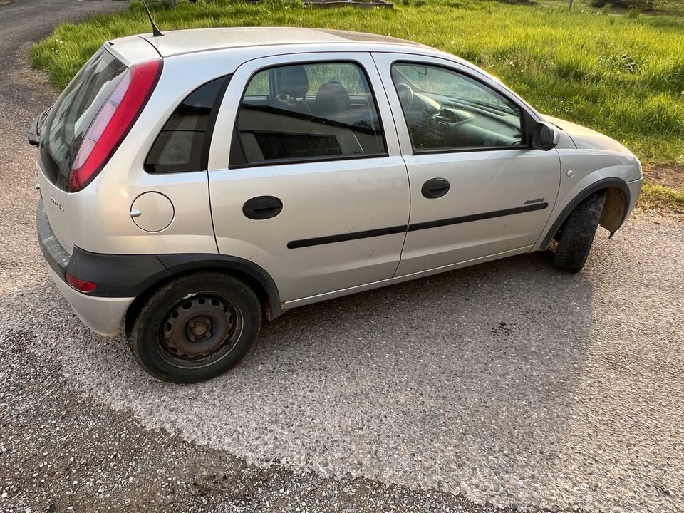 Opel Corsa C in Achstetten