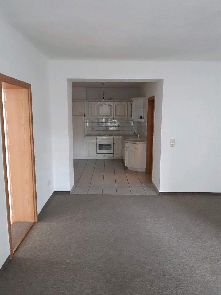 62m², 2 Zimmer-Erdgeschoss-Wohnung mit Wohnküche in Zittau