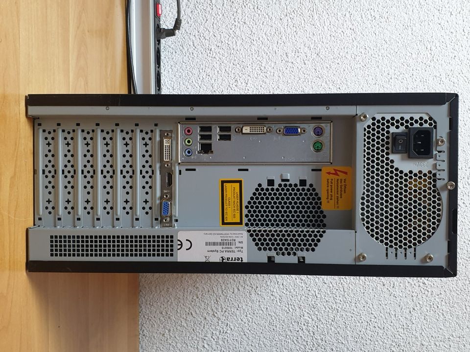 Terra FUJITSU Windows XP Gamer PC Computer 2x2,70GHz 250GB 4GB HD in Fellbach