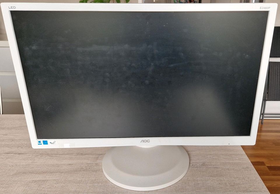 AOC Monitor 24 Zoll LED Displayport DVI D-SUB weiß in Meerbusch