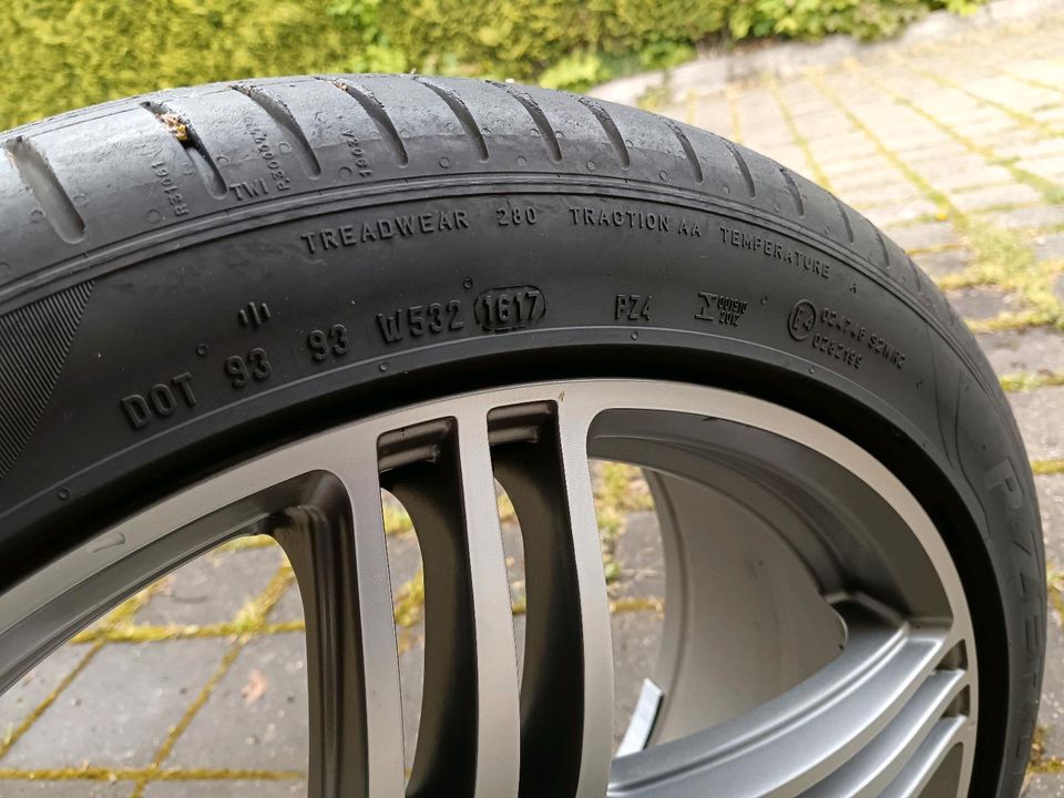 Pirelli 245/40 R19 94W mit Wheelworld Felgen, VW Tiguan, Audi in Bochum