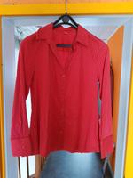 Neuwertige rote (gestreift) S. Oliver Designer Bluse Gr. 42 Hessen - Groß-Gerau Vorschau