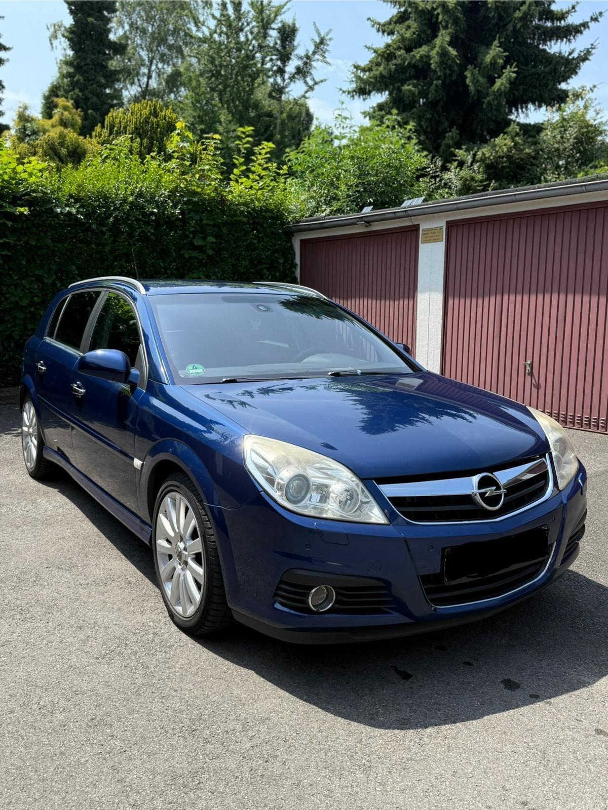 Abbildung des Autos Opel Signum 3.0 v6 cdti …