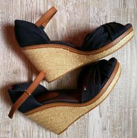 Tommy Hilfiger Wedges Gr. 40 Niedersachsen - Hodenhagen Vorschau