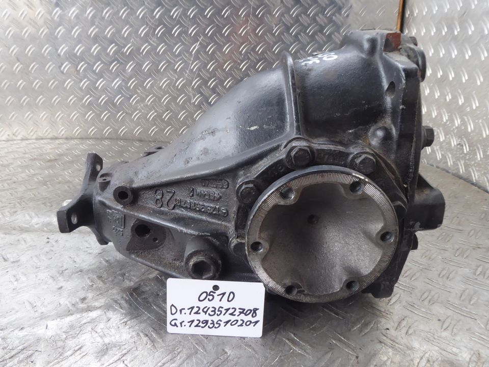 Mercedes W124 Differential A1243512708 A1243510201 Ü:3,27 3:27 in Rastatt