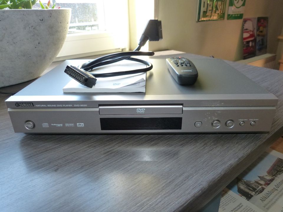 DVD Player YAMAHA S530 TG, mit Fernbedienung,funktionsfähig in Langenzenn