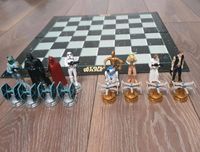 Schach Schachbrett Star Wars mit 16 Figuren Köln - Mülheim Vorschau