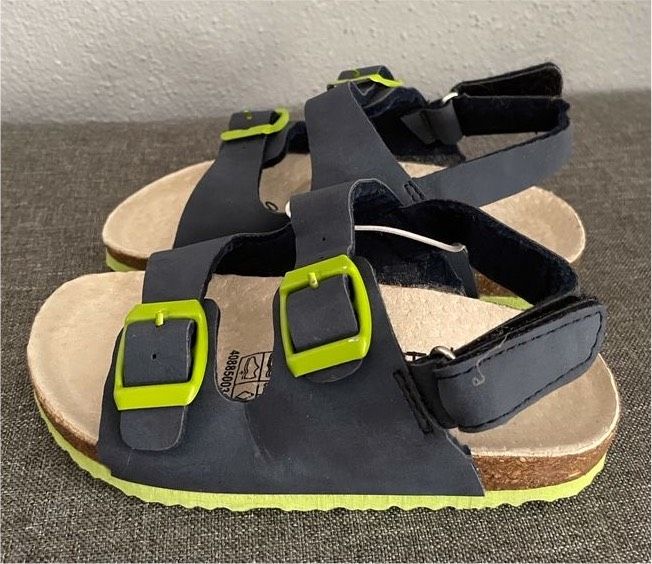 NEU Sommer Sandalen blau grün 25 26 Junge in Kempten