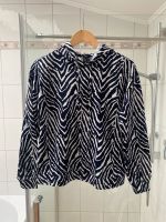 Pullover Hoody Gr XS 36 Animal blau weiß vero Moda Nordrhein-Westfalen - Hückelhoven Vorschau