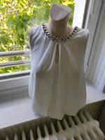 Bluse weiß mit Kette Gröpelingen - Gröpelingen Vorschau