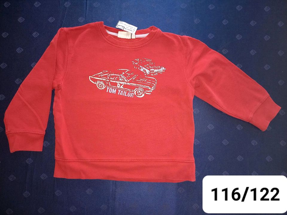Gr. 116 / 122 Junge T-Shirt Hai blau Pullover Jacke in Bassum