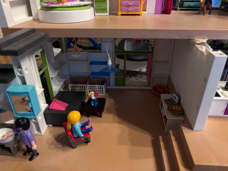 Playmobil Luxus Villa modern XXL in Wyhl