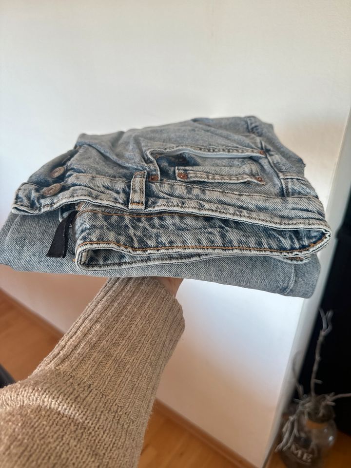 Mom Jeans von h&m 42 in Hamburg