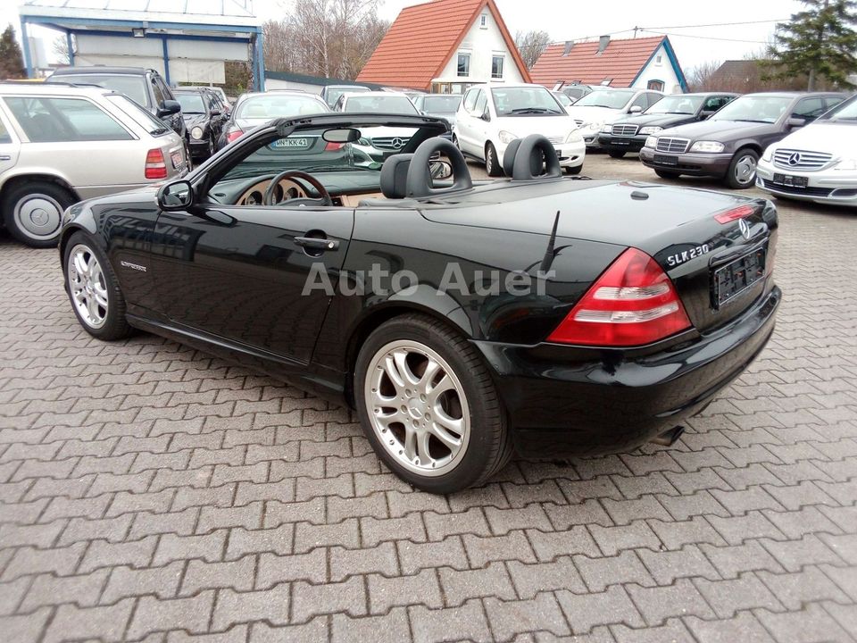 Mercedes-Benz SLK 230 Kompressor Roadster W170 AMG Optik in Kirchheim unter Teck