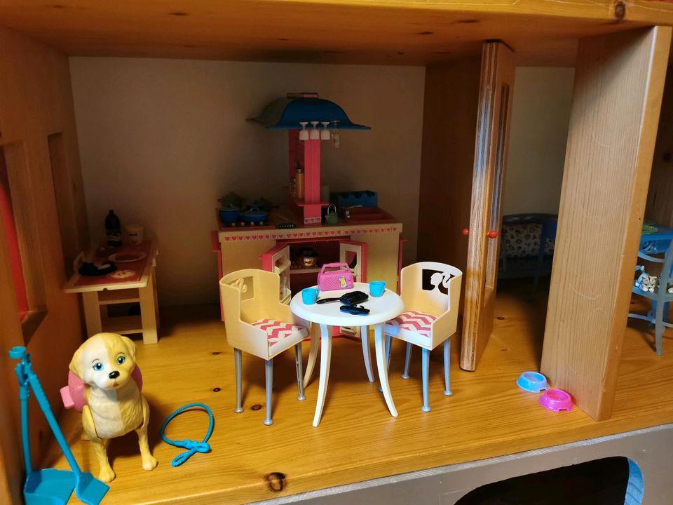 Handgefertigtes Barbie-Haus/Puppenhaus in Lehrte