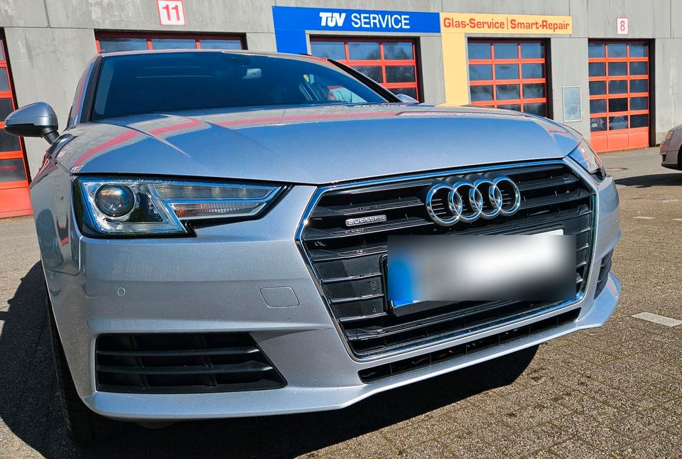 Audi A4 Avant S- Tronic  Quattro/TÜV neu/ Pano/ Schwarzer Dachhi. in Braunschweig