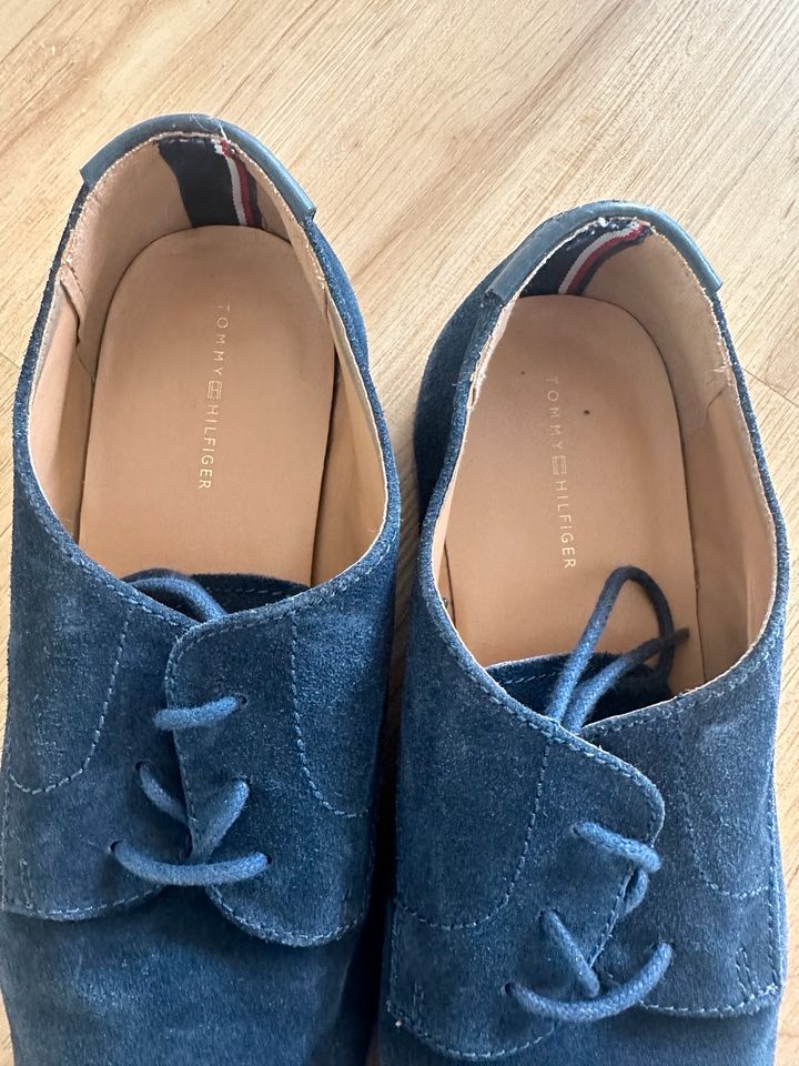 Tommy Hilfiger blau Schuhe Gr 41,5 in Rastatt