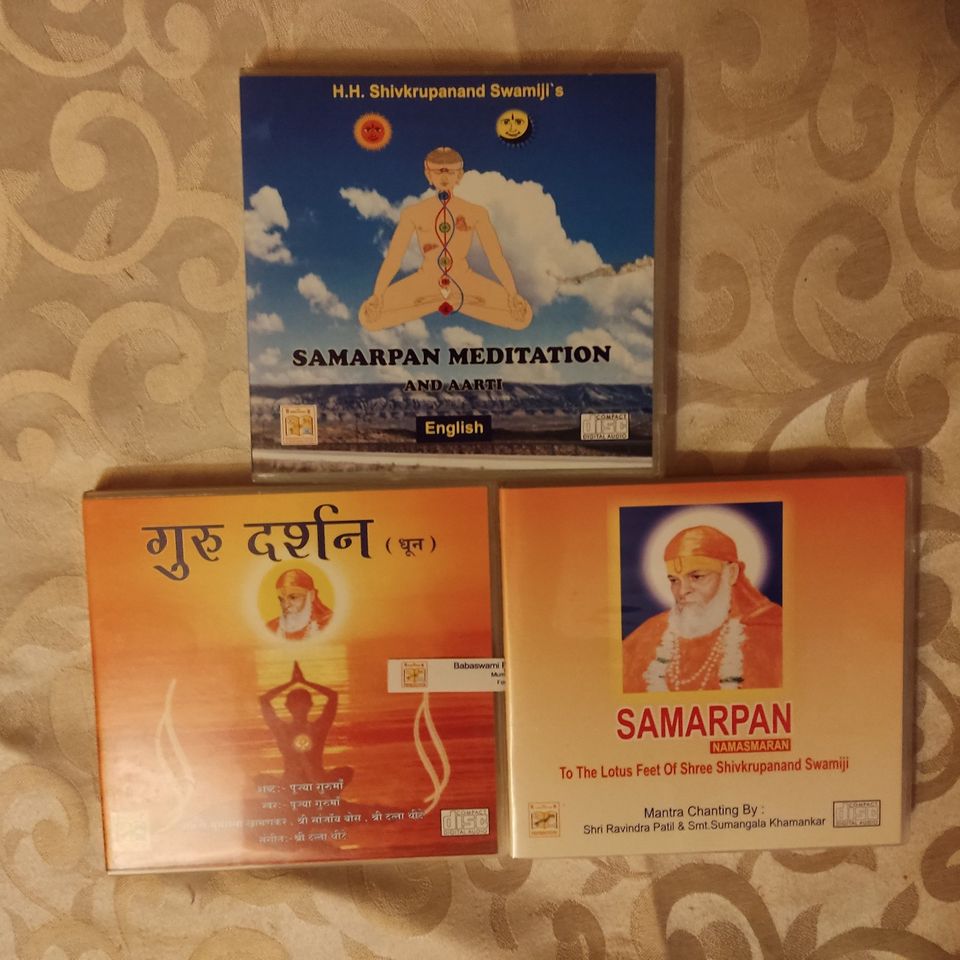 4 Bücher und 3 CDS über Meditation und indische Weisheiten in Berlin