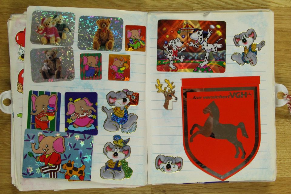 Sticker-album Sticker-sammlung 90er 90s Kindheit Aufkleber in Elze