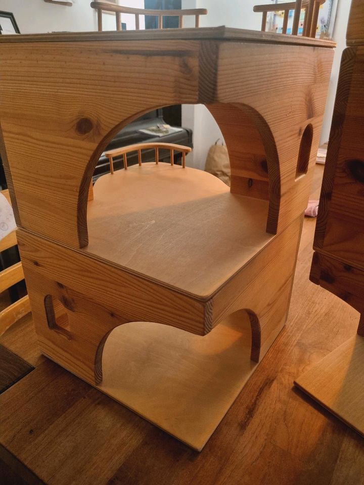 Schönes Montessori Holzpuppenhaus von Livipur in Kirchheim unter Teck