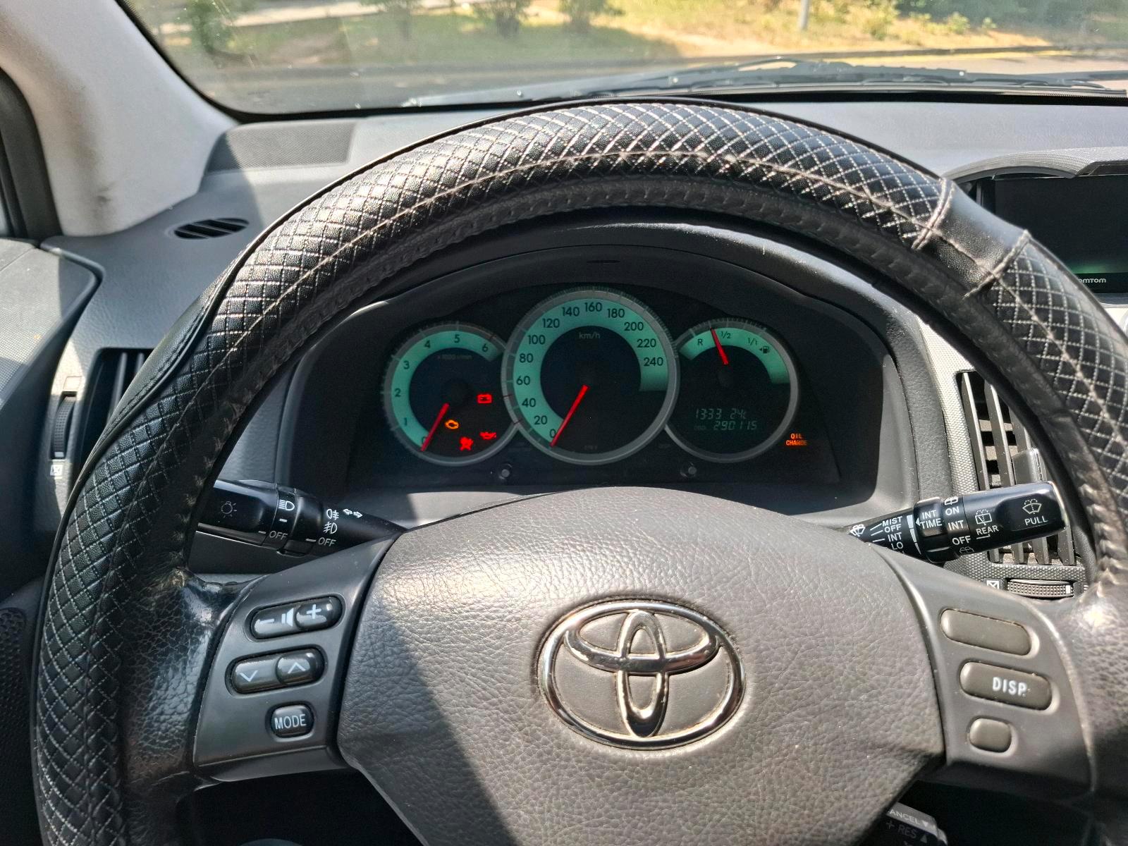Abbildung des Autos Toyota corolla verso 2009