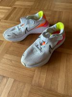 Nike Mädchenschuhe Gr. 34 Bayern - Oberviechtach Vorschau