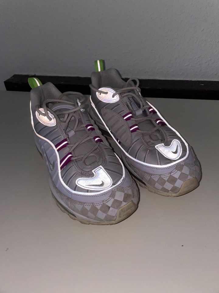 Nike Air Max 98 Barely Grape Gr. 41 in Rendsburg