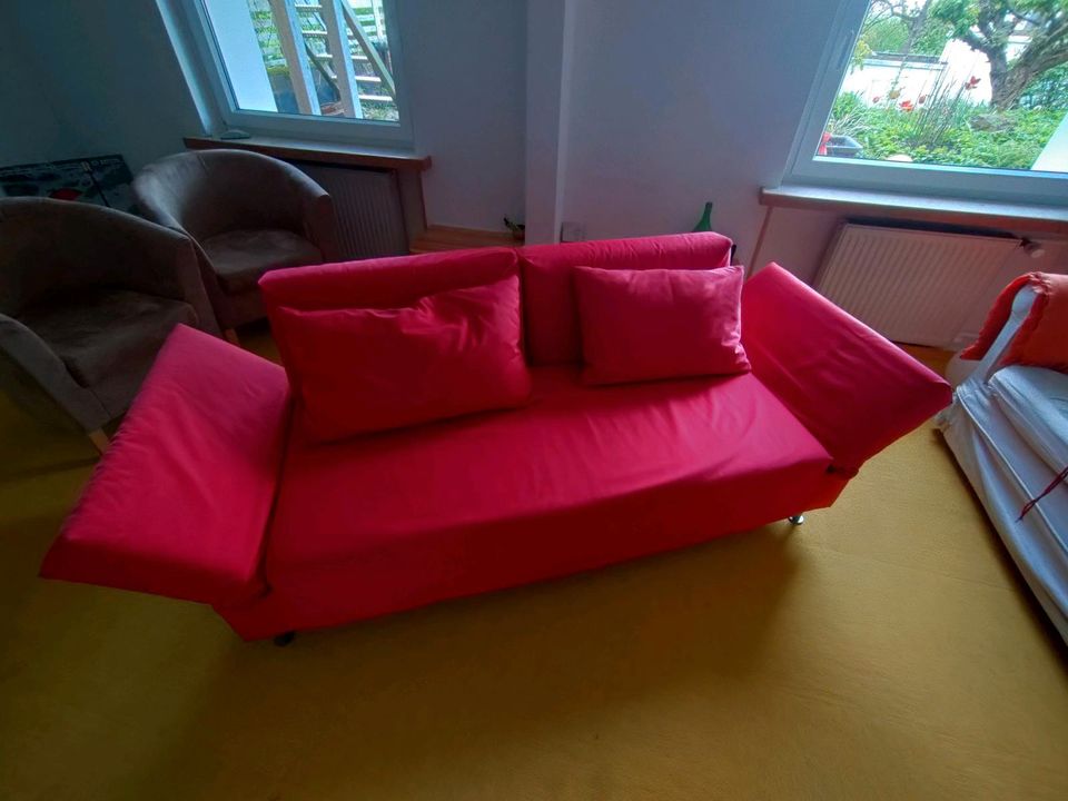 Rotes Sofa in Göttingen