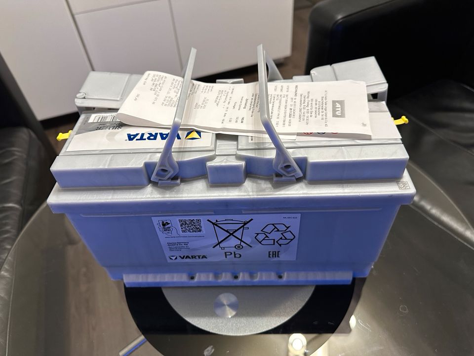 VARTA Silver Dynamic F18 Autobatterie 12V 85Ah 800A NEU! Garantie in München