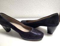 Tolle Pumps in dunklem blau, neu, Gr. 7 (6,5), Ara, Luftpolster Bayern - Aichach Vorschau