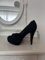 Buffalo London High Heels 39 Wildleder schwarz Baden-Württemberg - Holzgerlingen Vorschau