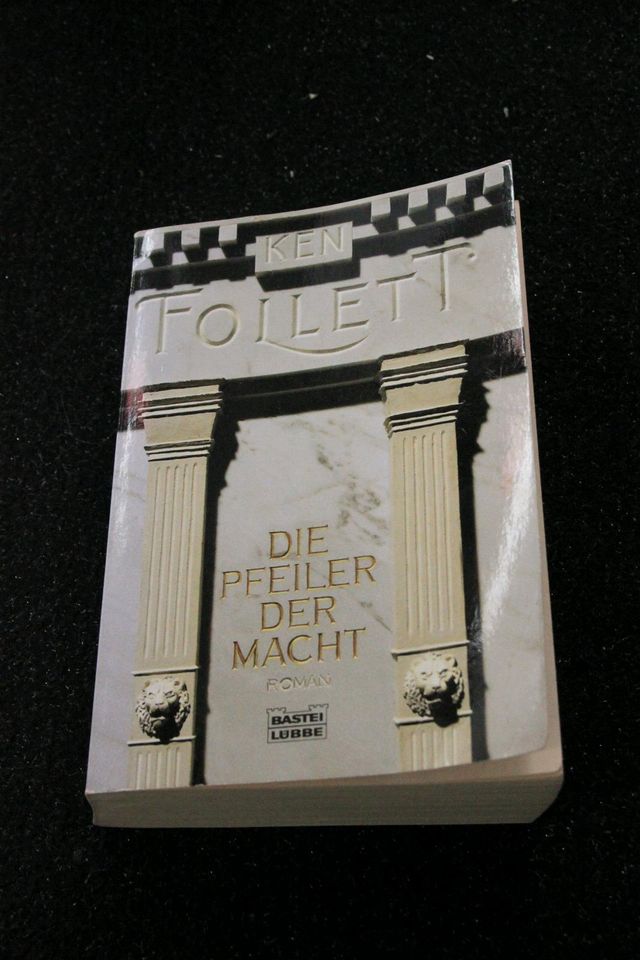 Ken Follett - Die Pfeiler der Macht. Historischer Roman in Halle