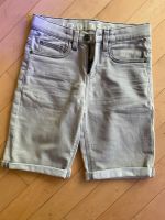 Graue Jeans Bermuda Größe 140 Niedersachsen - Göttingen Vorschau