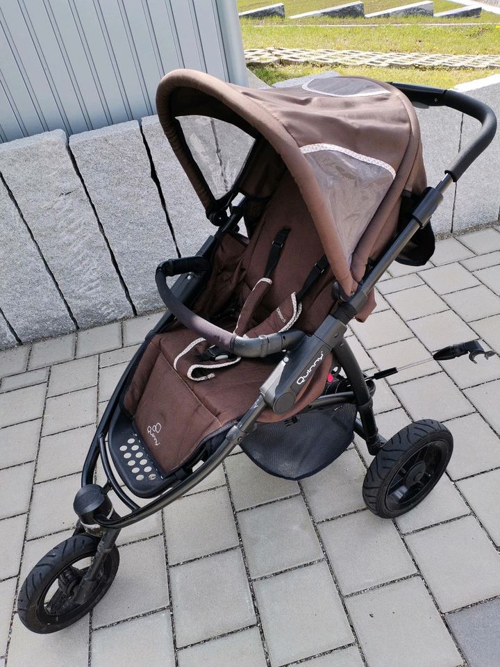 Kinderwagen in Sonnenbühl