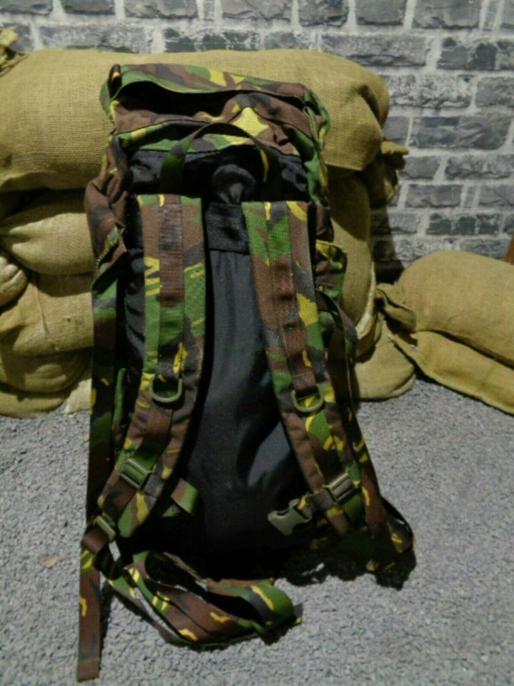 Orig. NL Armee LOWE ALPINE STRIKE Rucksack Daypack 40 L DPM gebr in Herzogenrath