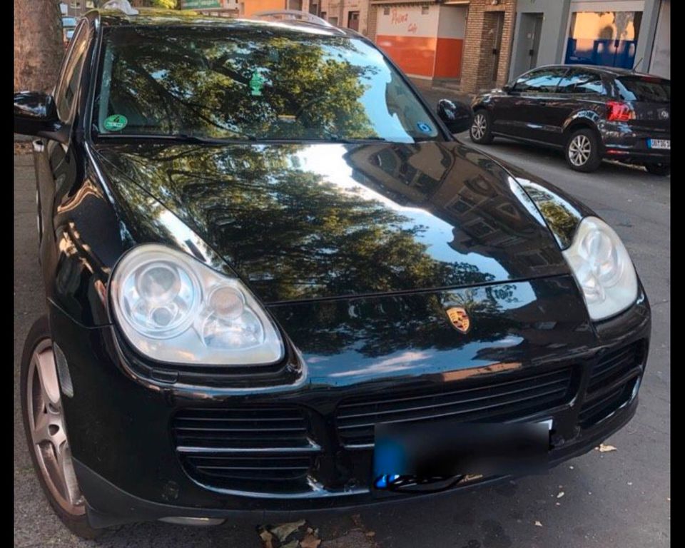 Porsche Cayenne 3.2 LPG in Duisburg