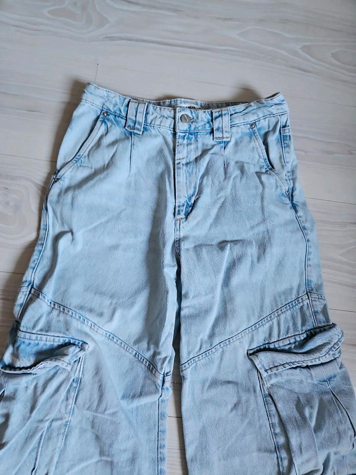 Pull & Bear Cargo Jeans in Bremen