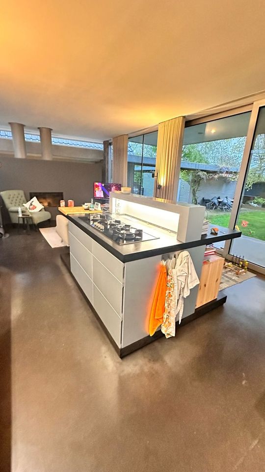 *Angebot der Woche *Luxus Große moderne Küche Inklusiv Geräte top Zustand Nr(33) in Euskirchen