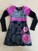 Kleid Langarm von Desigual ** 9-10 (122/128) ** schwarz, Glitzer Bayern - Oberthulba Vorschau