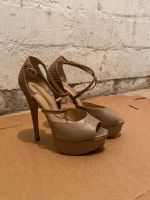 High heels buffalo beige schlagenmuster plateau Nordrhein-Westfalen - Minden Vorschau