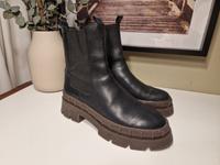 Edited -  Ankle boots schwarz braun Leder Plateau Größe 42 Hessen - Hainburg Vorschau